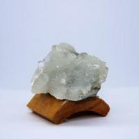 Apophyllite sur quartz f23 3 