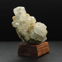 Calcite inclusion hematite h78 2 