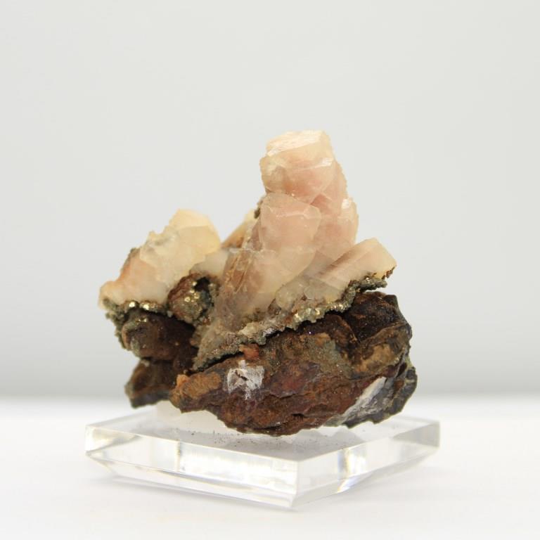Calcite uv pyrite h84 2 