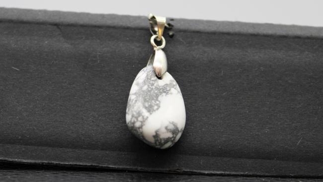 Howlite