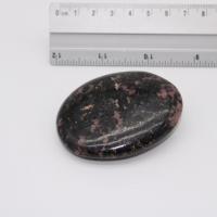 J88 galet rhodonite 3