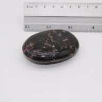 J88 galet rhodonite 4