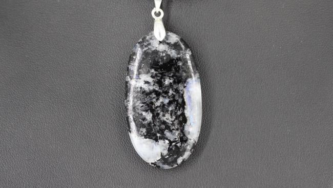 Pierre de Lune Tourmaline
