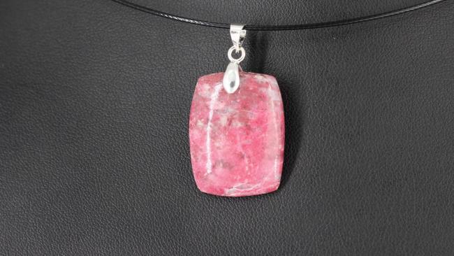 Thulite