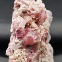 Tourmaline rose rubelite lessence aux 1000 pendules 1